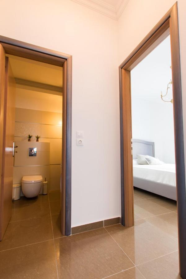 Poseidon Luxury Apartment Foiníkion Eksteriør bilde
